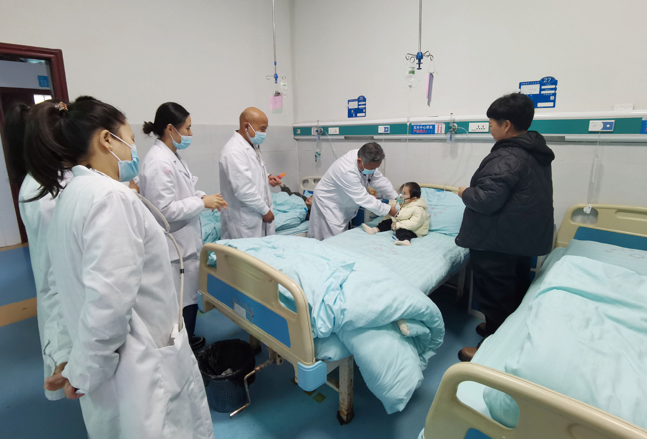 边城镇中心卫生院病房.jpg